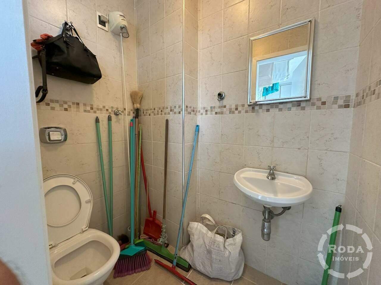 Cobertura à venda no Ponta da Praia: 