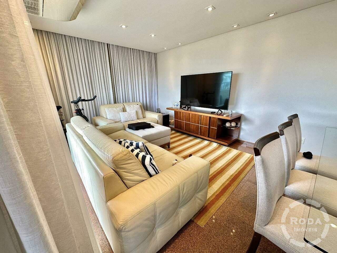 Cobertura à venda no Ponta da Praia: 