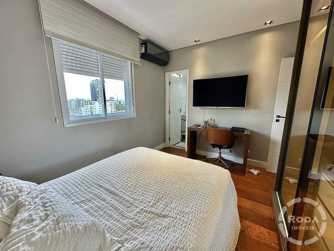 Cobertura à venda no Ponta da Praia: 