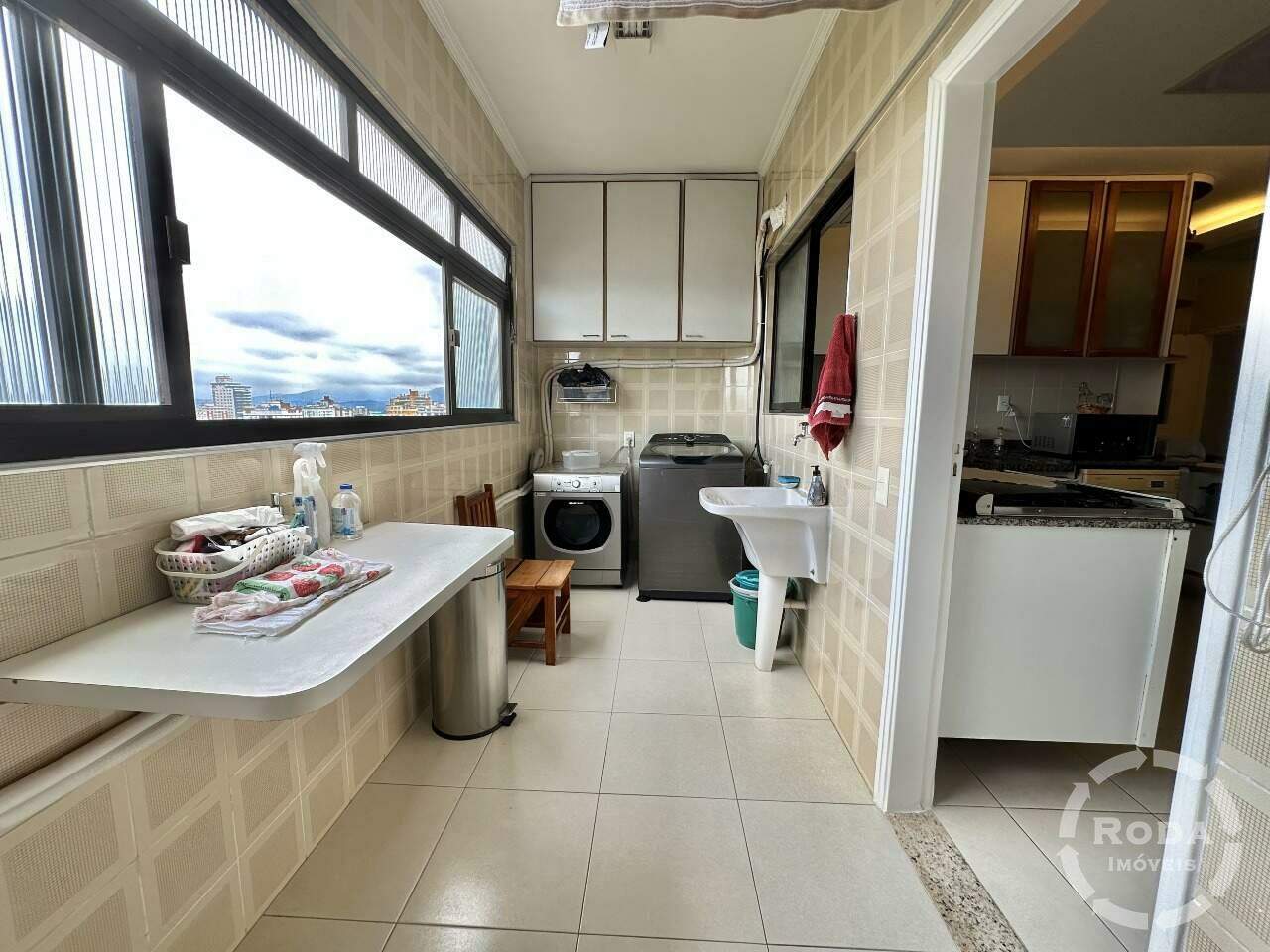 Cobertura à venda no Ponta da Praia: 