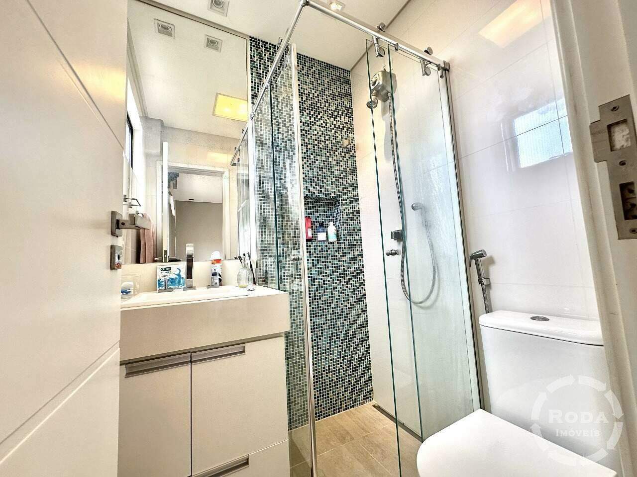 Cobertura à venda no Ponta da Praia: 