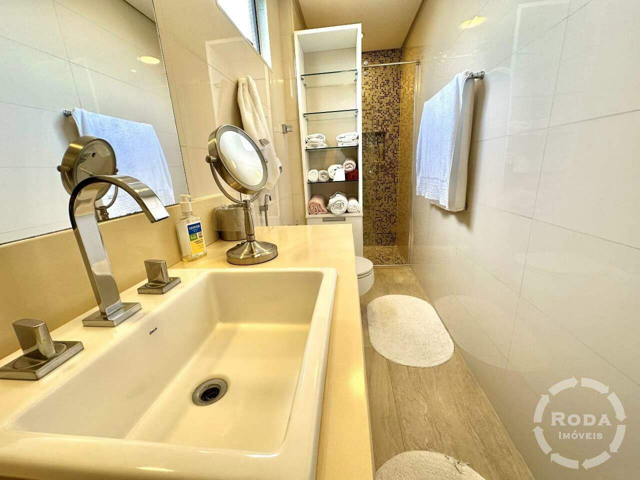 Cobertura à venda no Ponta da Praia: 