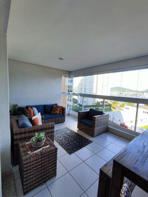 Apartamento à venda no Ponta da Praia: