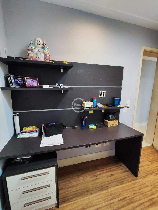 Apartamento à venda no Ponta da Praia: 
