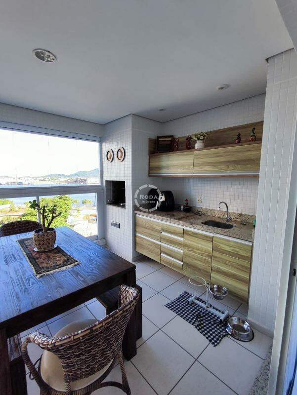 Apartamento à venda no Ponta da Praia: