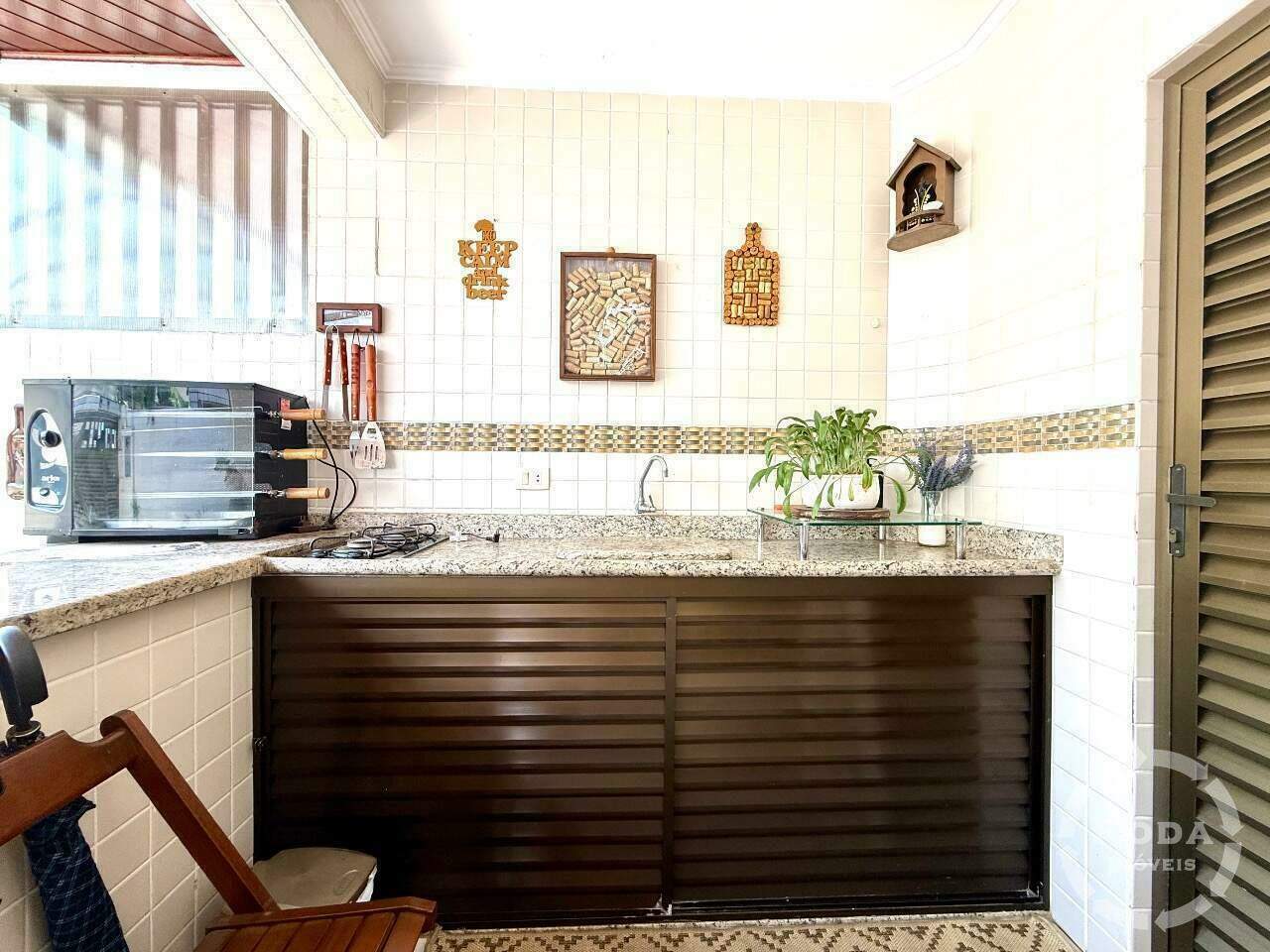 Casa à venda no Embaré: 