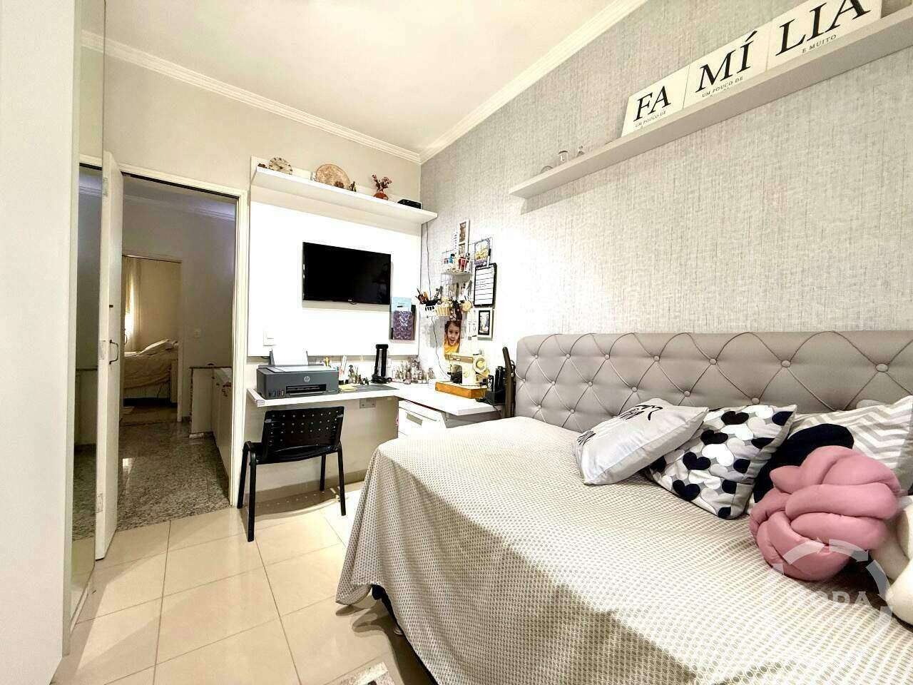 Casa à venda no Embaré: 