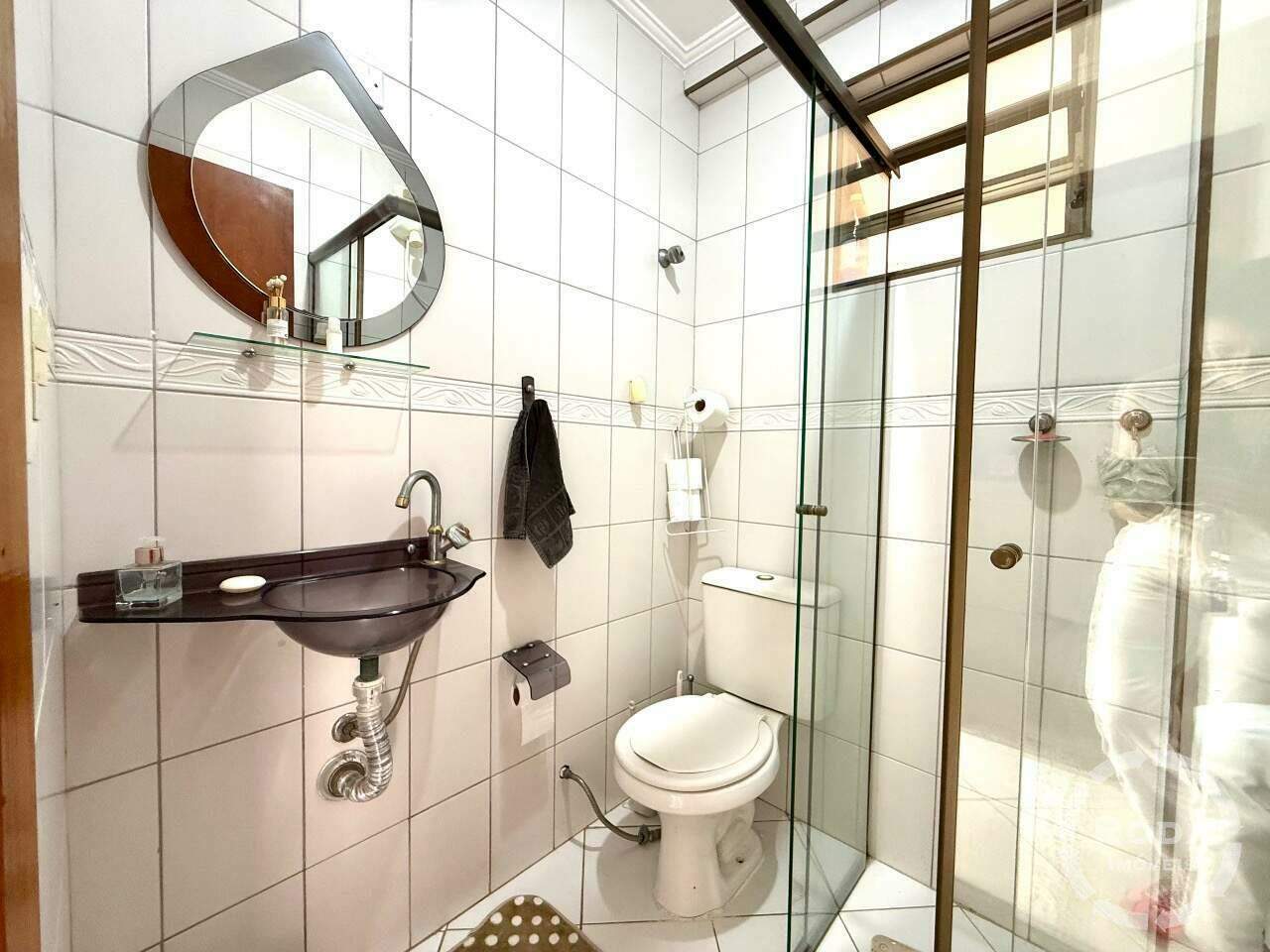 Casa à venda no Embaré: 