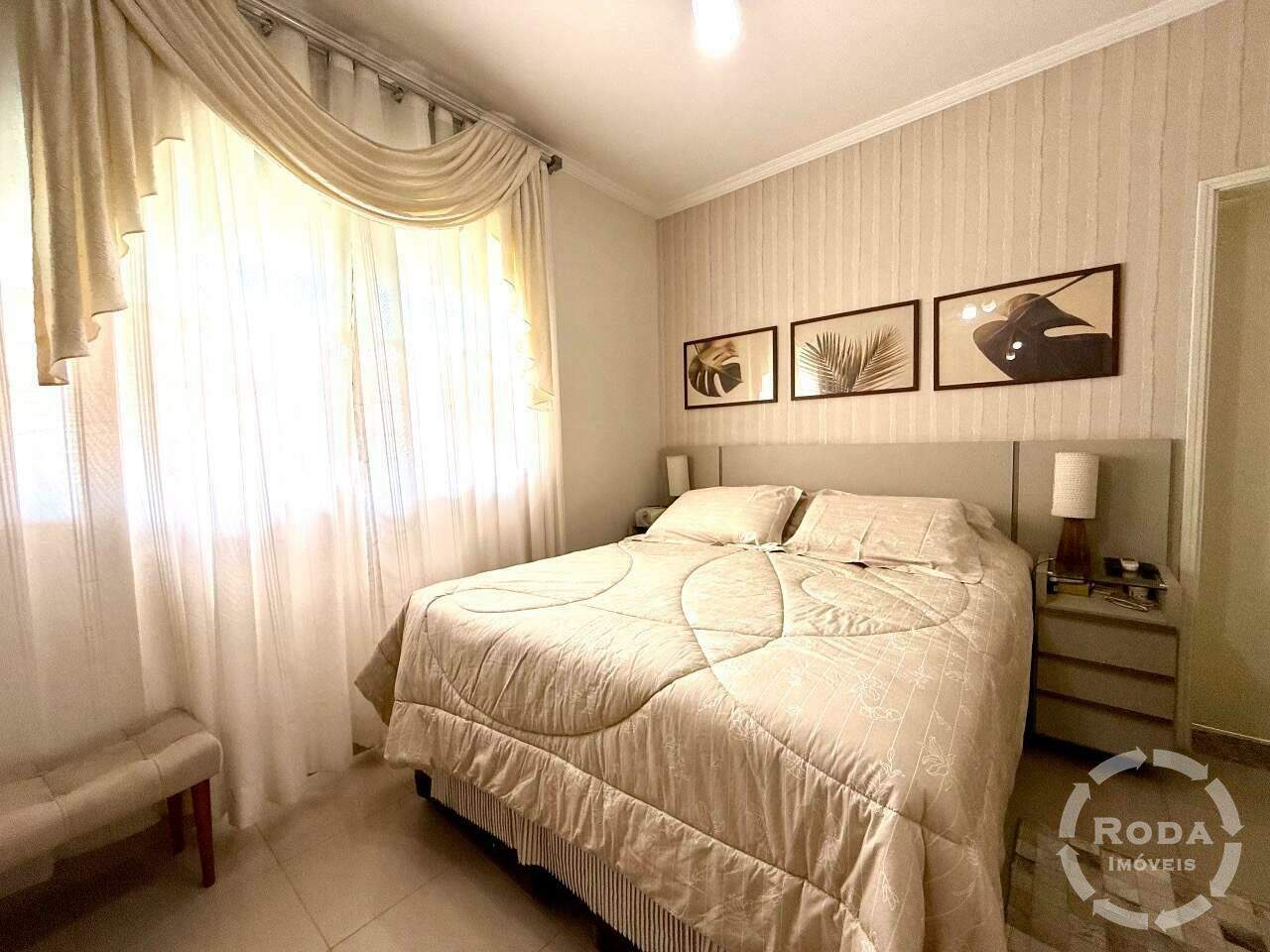 Casa à venda no Embaré: 