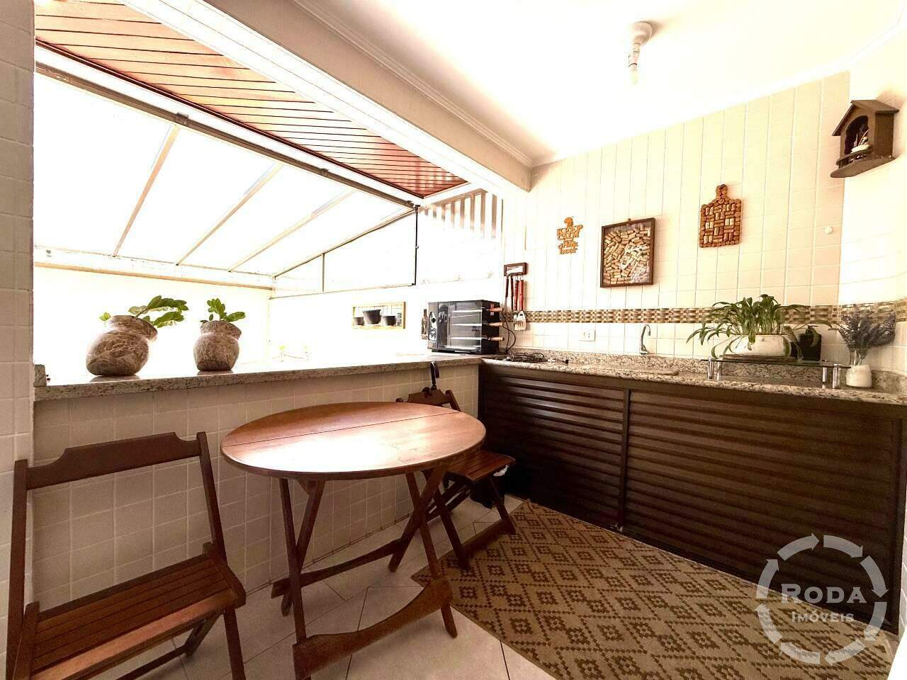 Casa à venda no Embaré: 