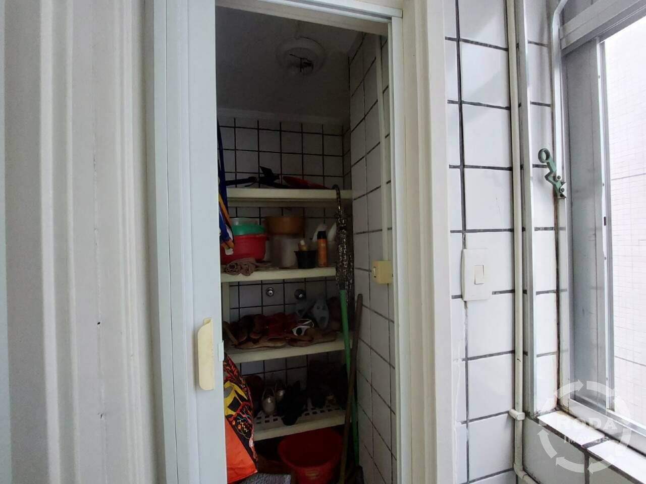 Apartamento à venda no Ponta da Praia: 