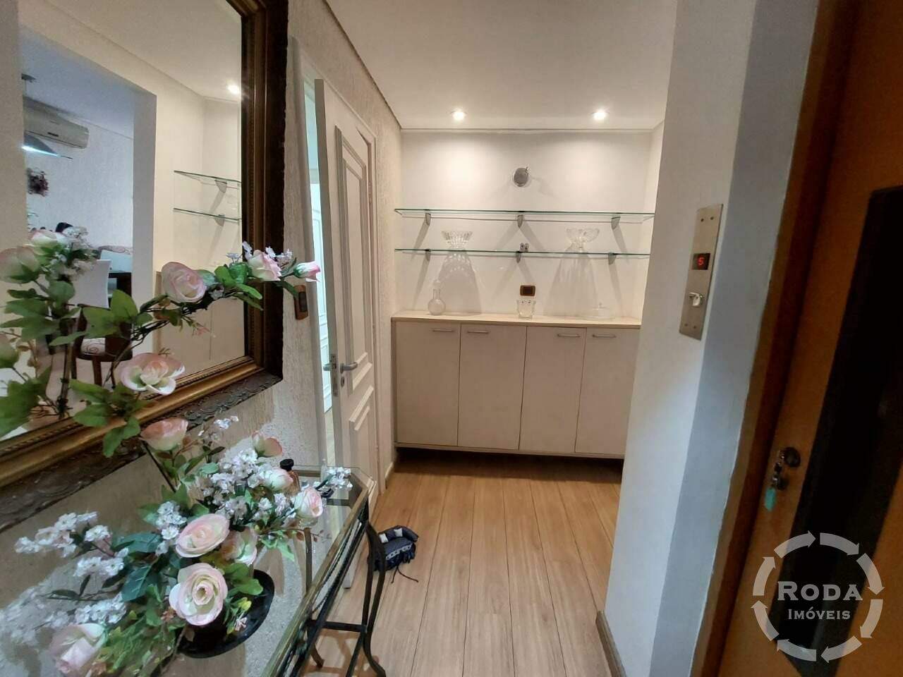 Apartamento à venda no Ponta da Praia: 