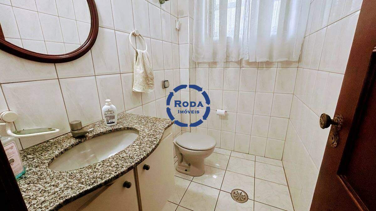 Casa à venda no Embaré: 