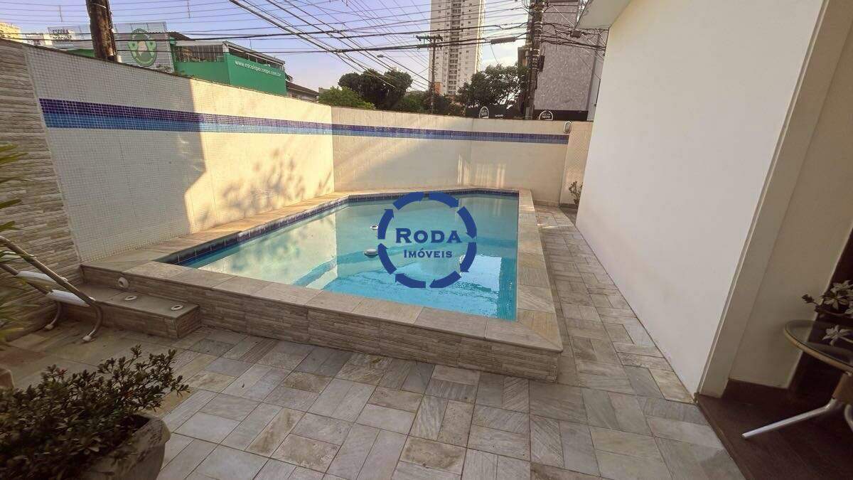 Casa à venda no Embaré: 