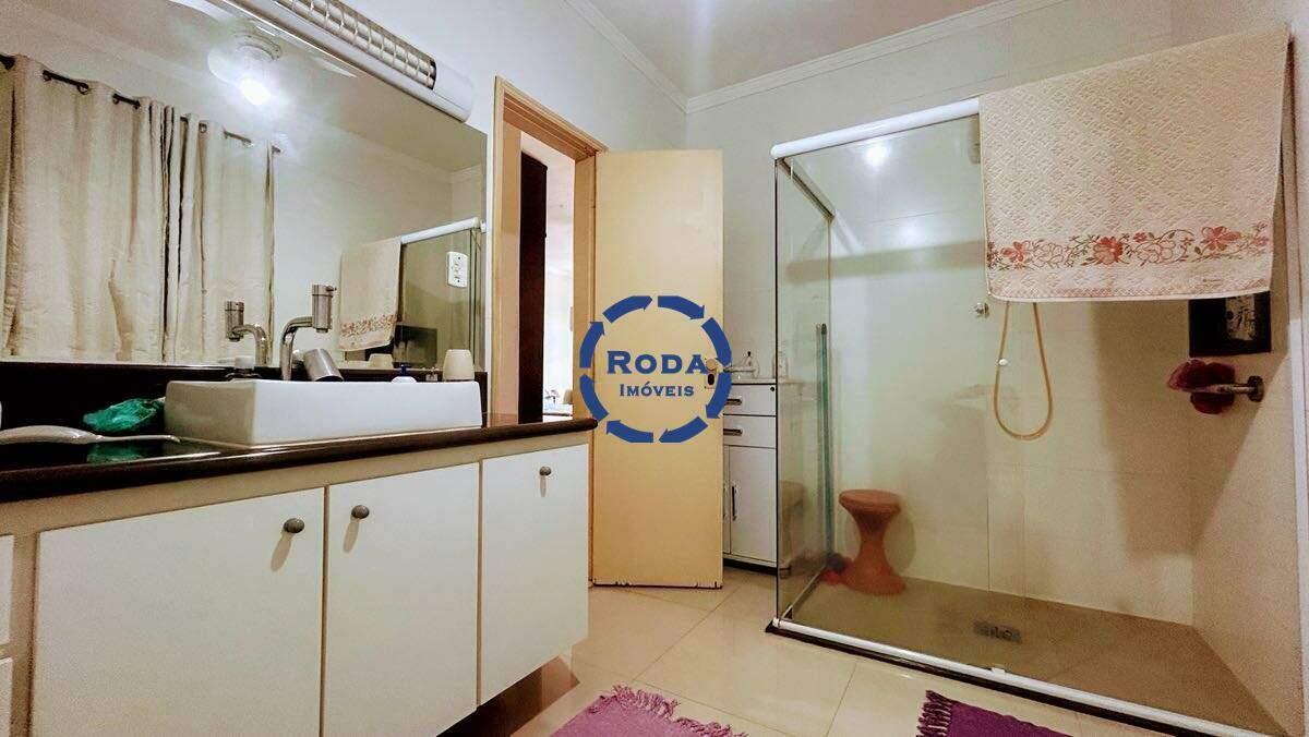 Casa à venda no Embaré: 