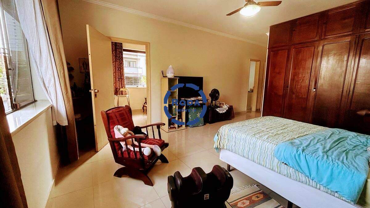 Casa à venda no Embaré: 