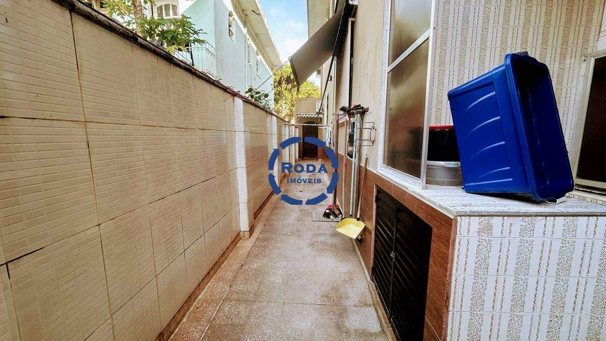 Casa à venda no Embaré: 