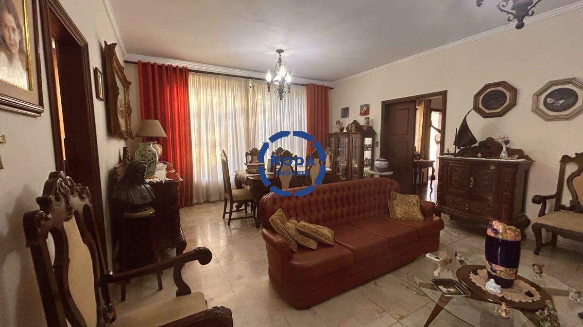 Casa à venda no Embaré: 