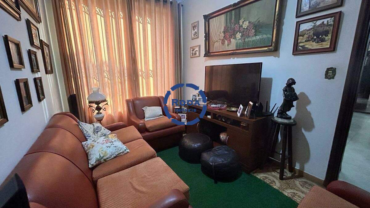 Casa à venda no Embaré: 
