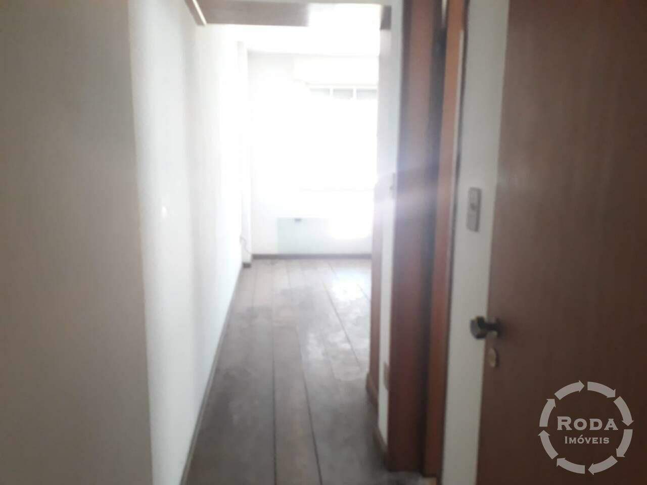 Apartamento à venda no Ponta da Praia: Dormitório Suíte