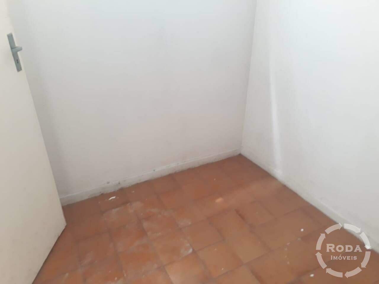 Apartamento à venda no Ponta da Praia: Dependência