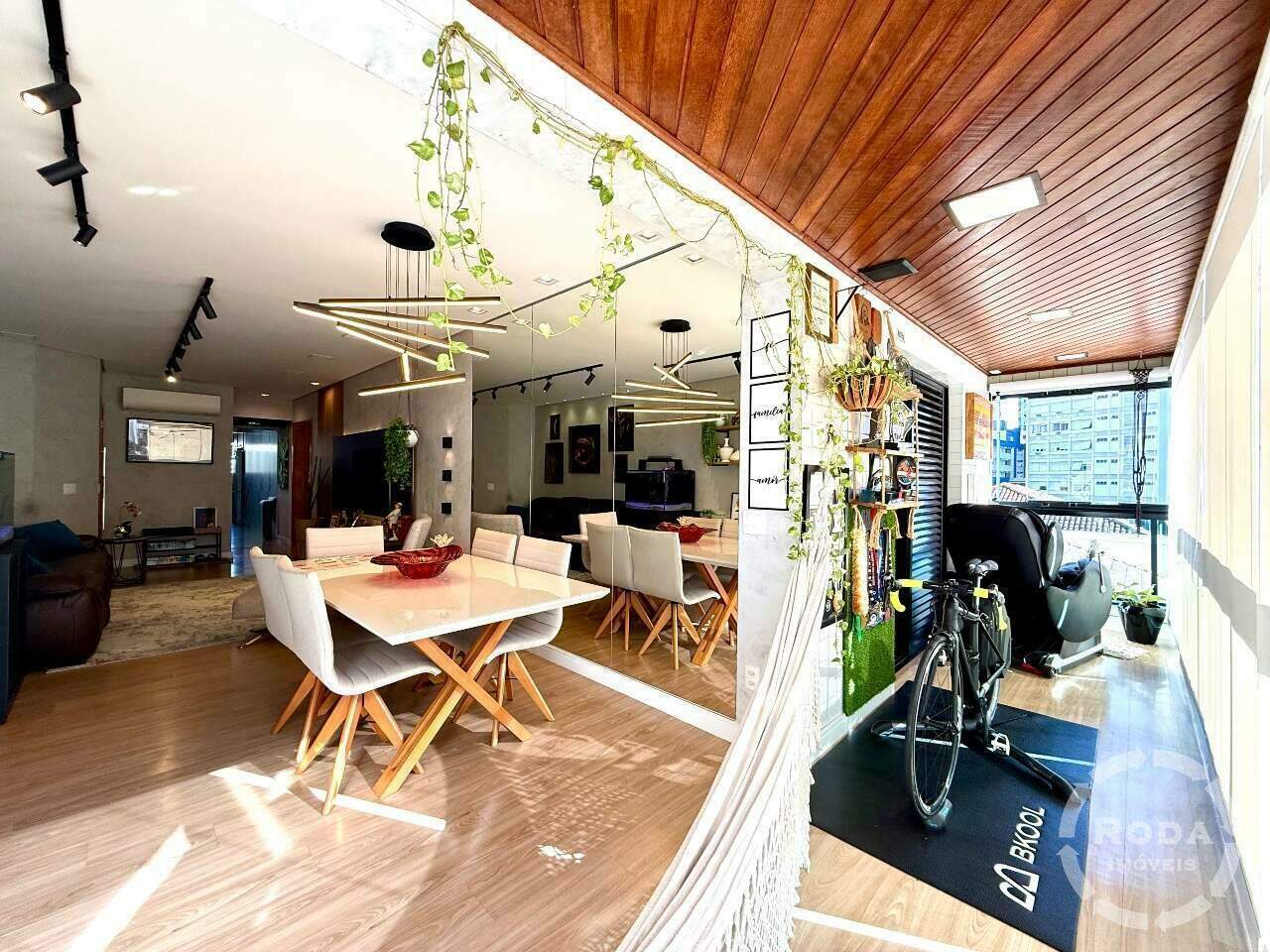 Apartamento à venda no Ponta da Praia: 