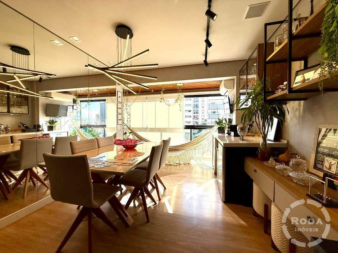 Apartamento à venda no Ponta da Praia: 