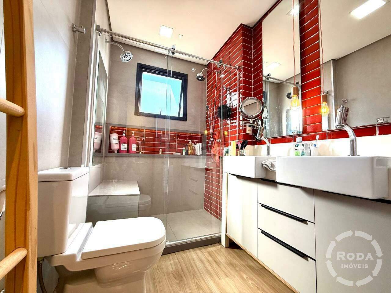 Apartamento à venda no Ponta da Praia: 