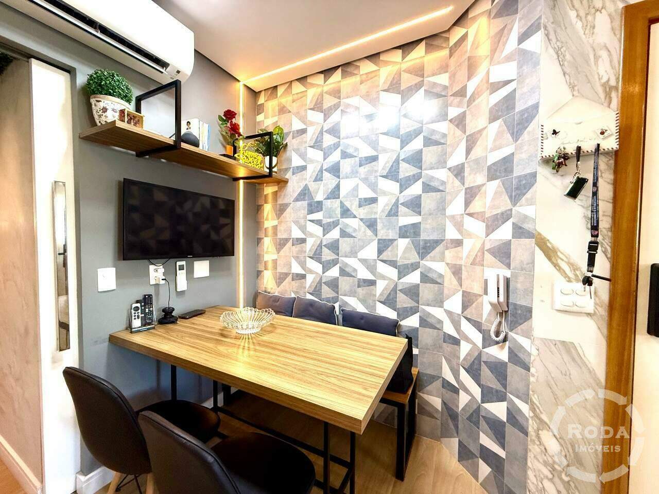 Apartamento à venda no Ponta da Praia: 