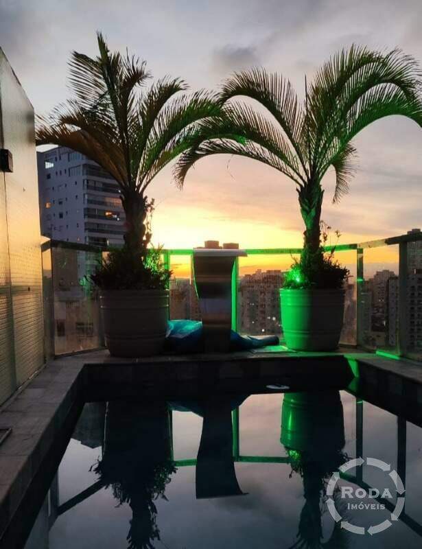 Cobertura Duplex à venda no Ponta da Praia: 