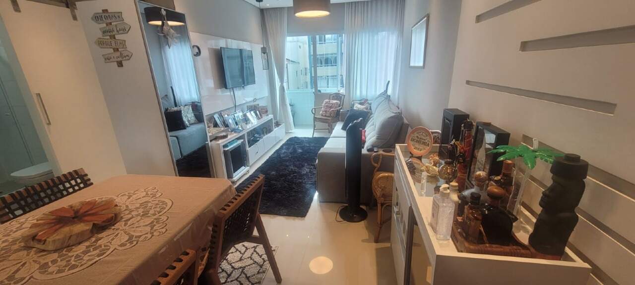 Apartamento à venda no Embaré: 