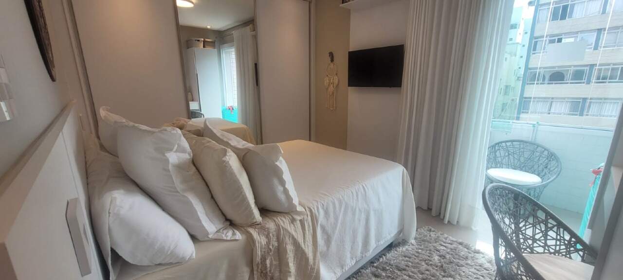 Apartamento à venda no Embaré: 