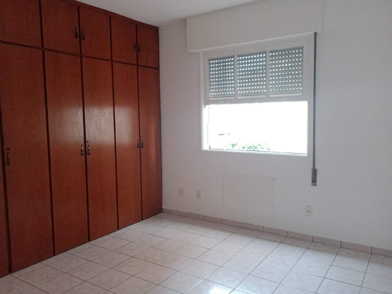 Apartamento para aluguel no Embaré: 