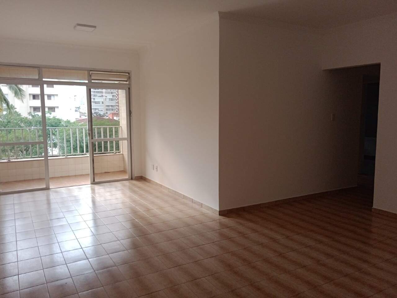 Apartamento para aluguel no Embaré: 