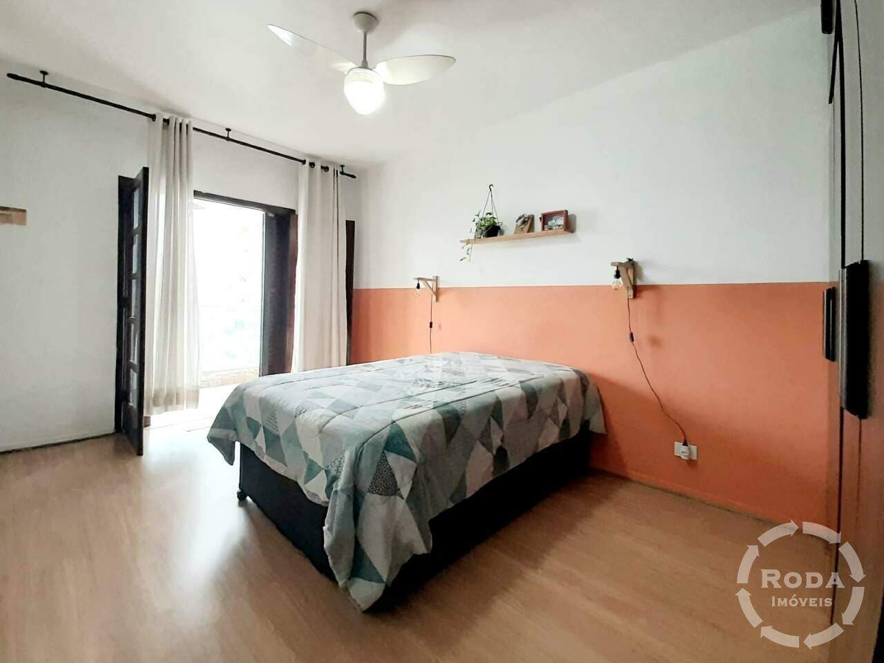 Apartamento à venda no Gonzaga: segundo dormitório com sacada