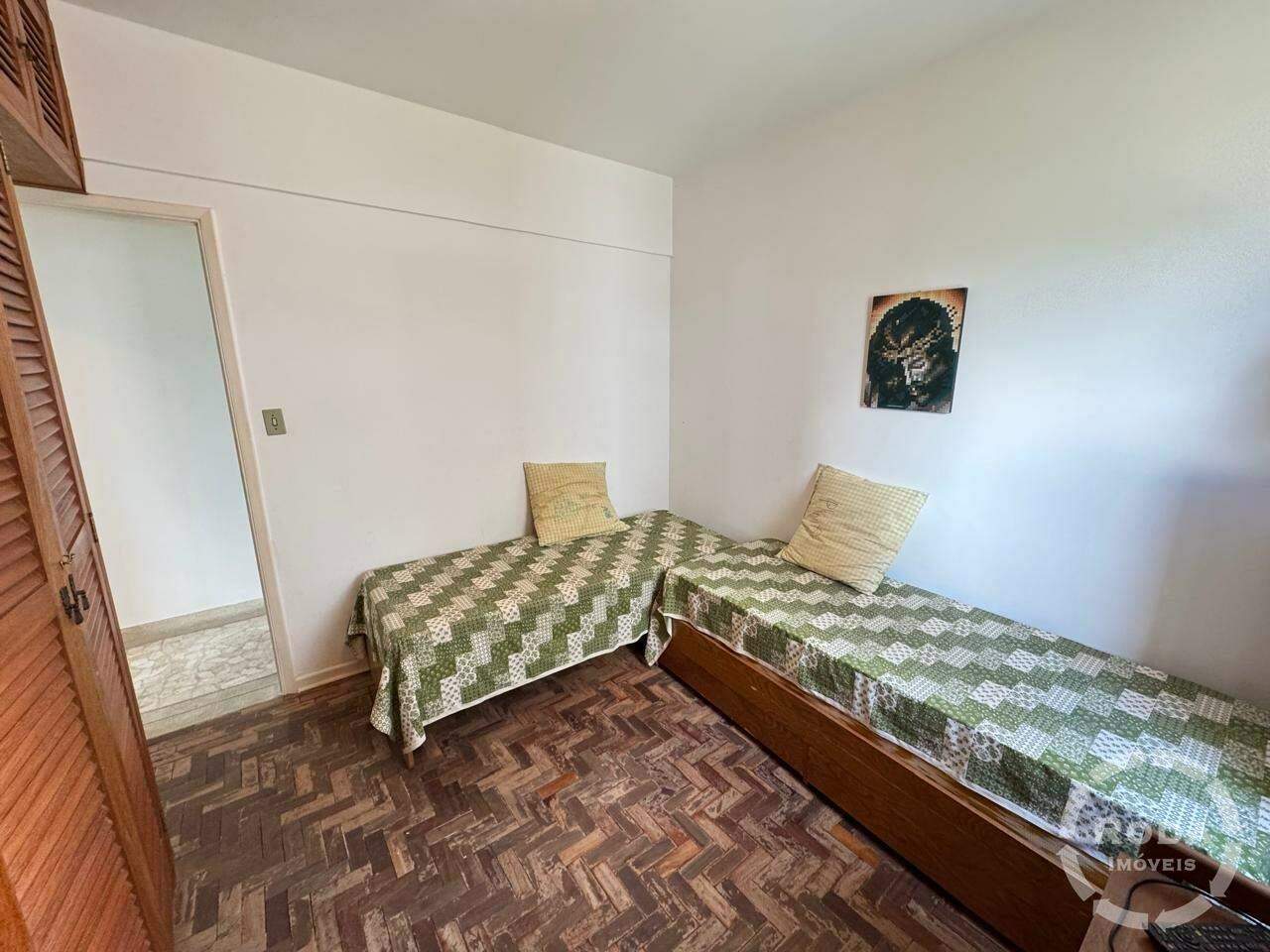 Apartamento à venda no Ponta da Praia: 