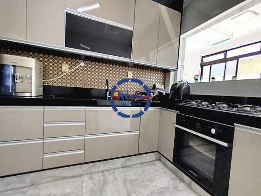 Apartamento à venda no Embaré: