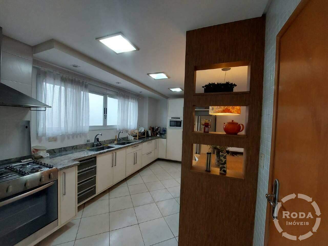 Apartamento à venda no Ponta da Praia: 