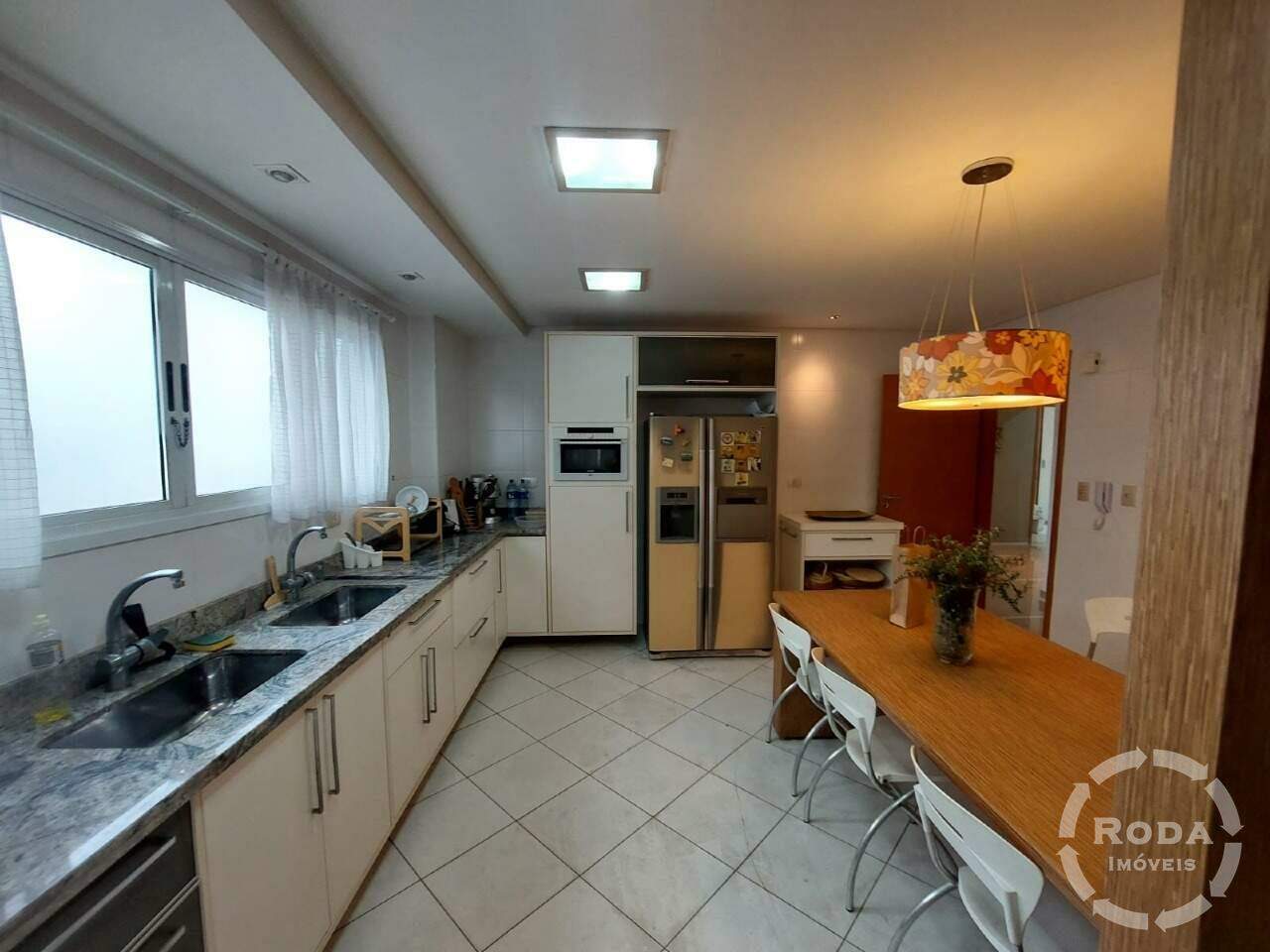 Apartamento à venda no Ponta da Praia: 