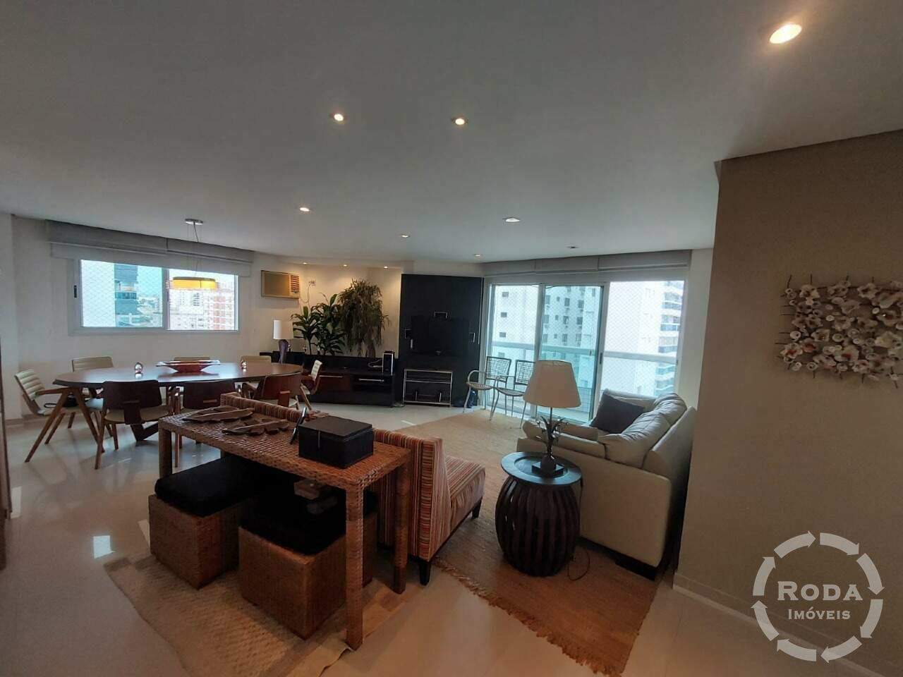 Apartamento à venda no Ponta da Praia: 