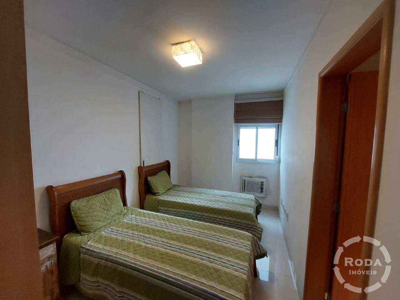 Apartamento à venda no Ponta da Praia: 