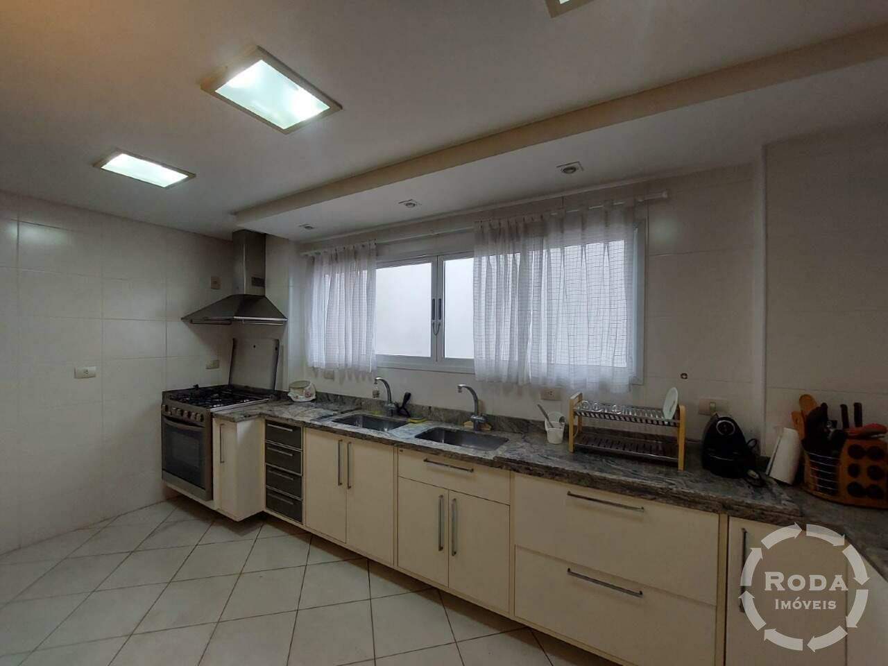 Apartamento à venda no Ponta da Praia: 