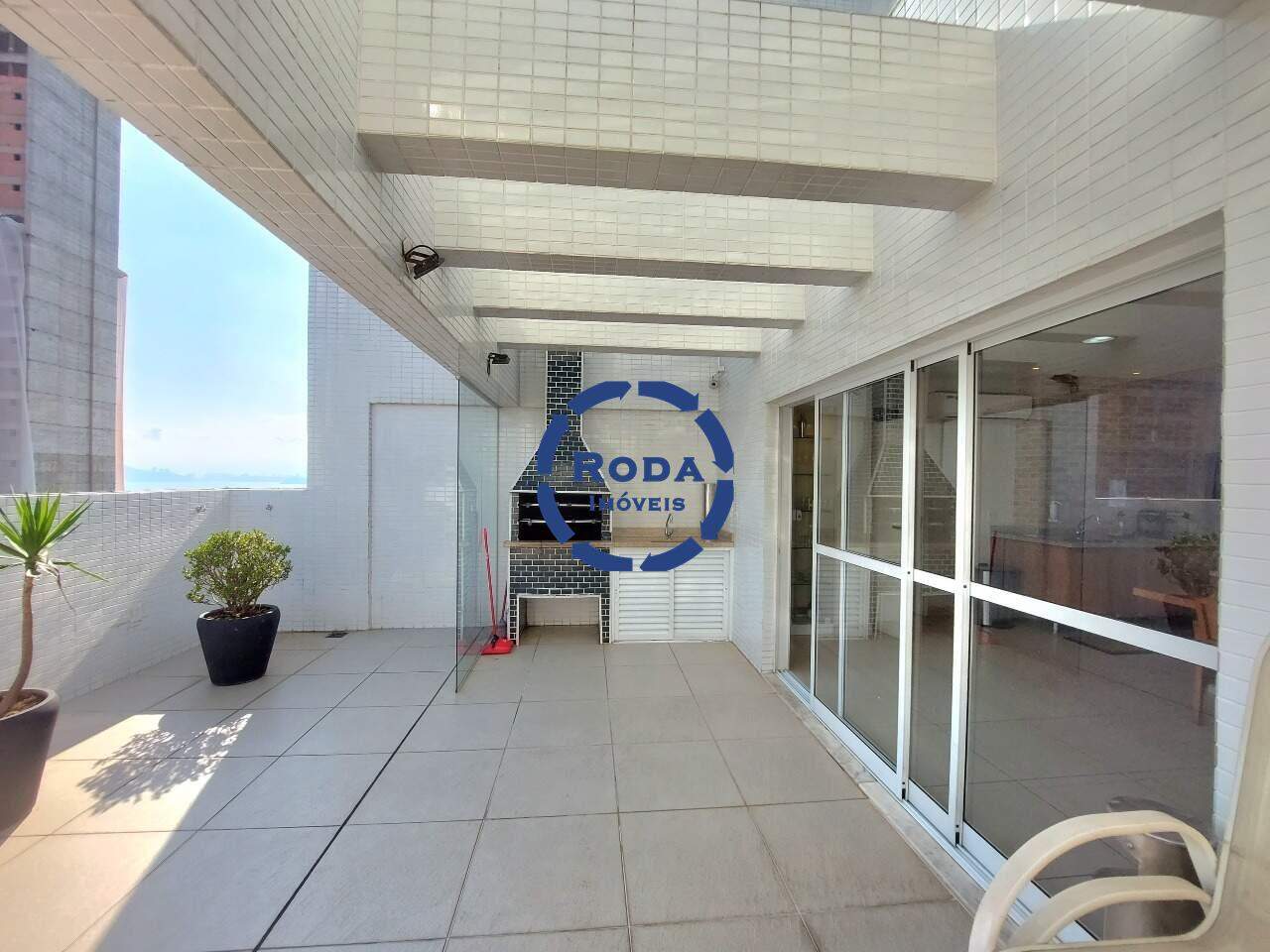 Apartamento à venda no Ponta da Praia: