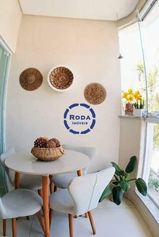 Casa à venda no Embaré: 
