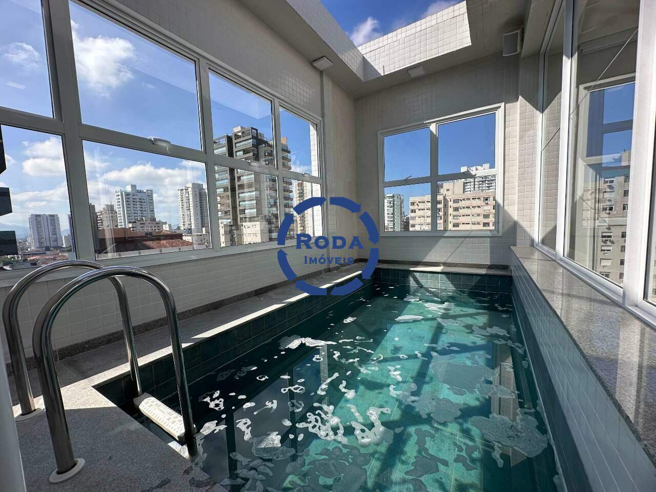 Cobertura Duplex à venda no Embaré: 