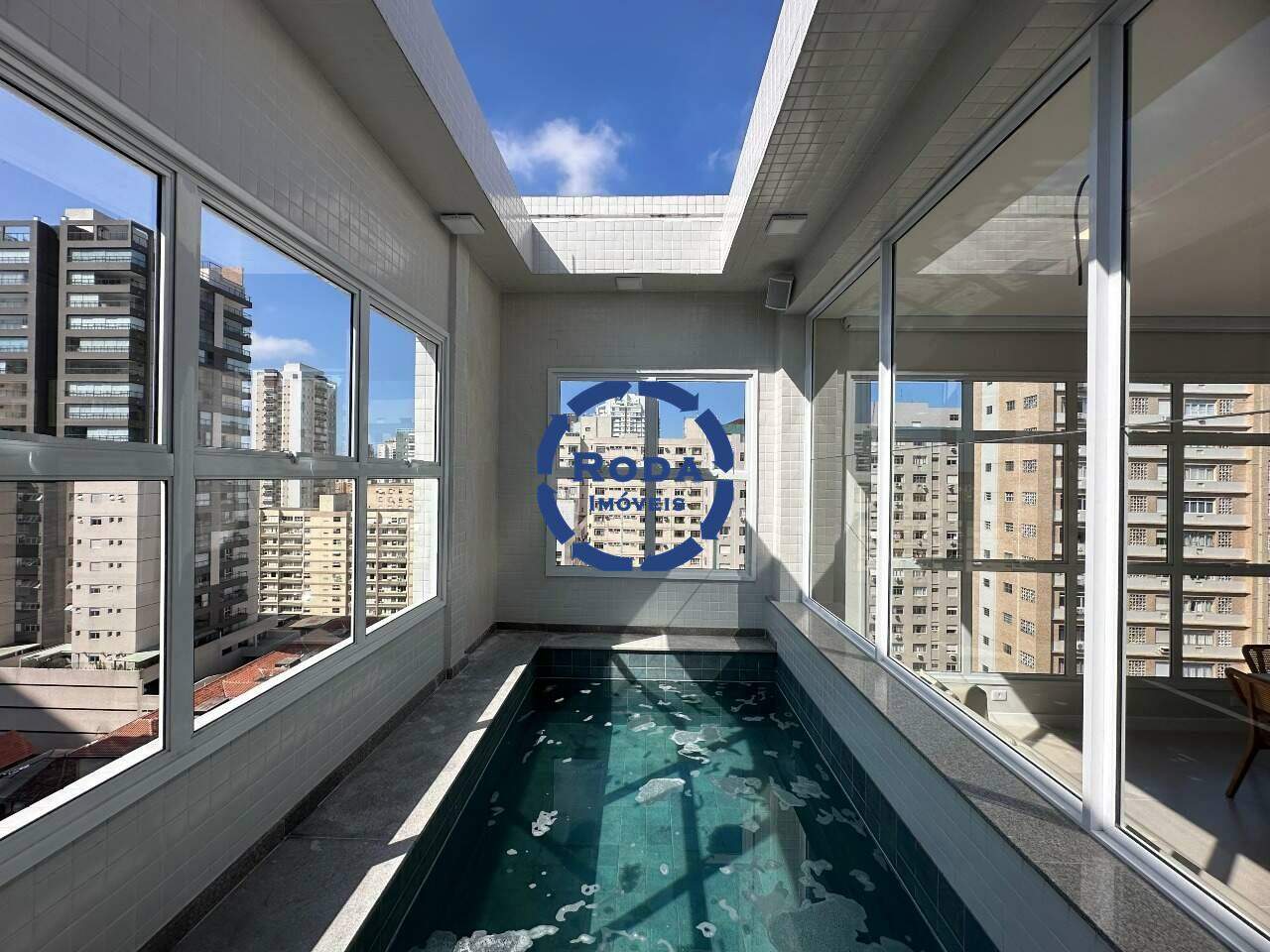 Cobertura Duplex à venda no Embaré: