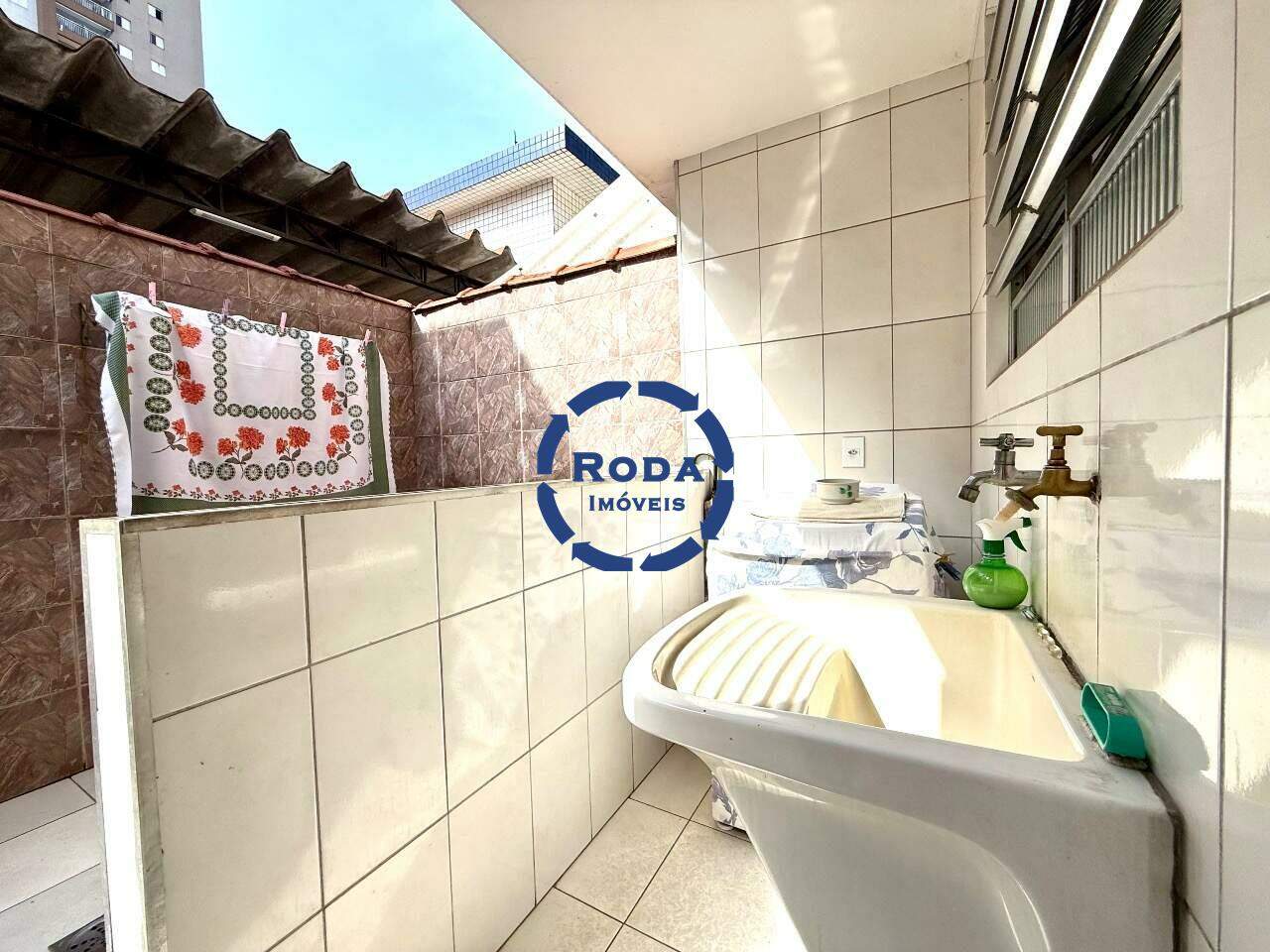 Sobrado Geminado à venda no Macuco: 