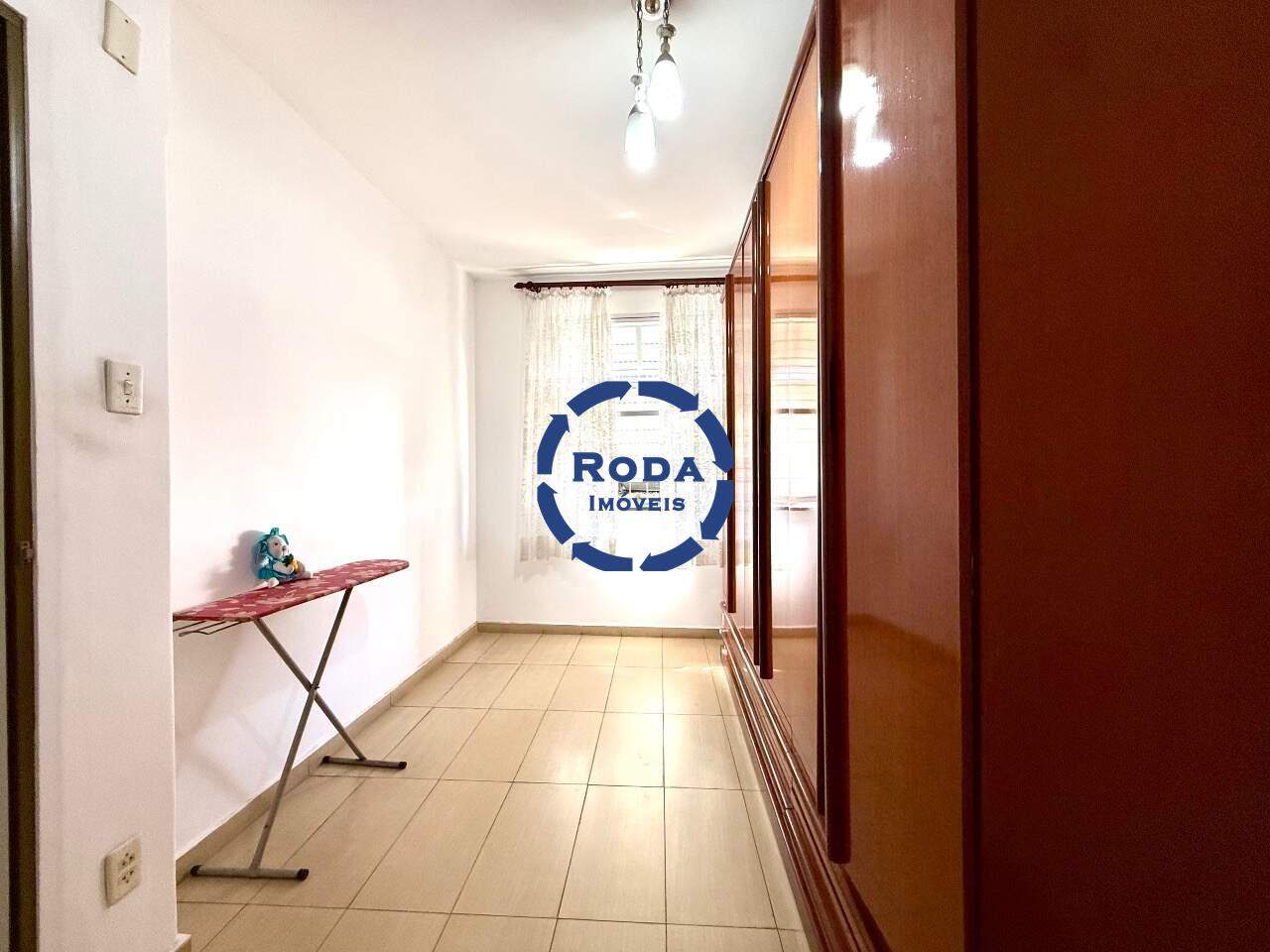 Sobrado Geminado à venda no Macuco: 
