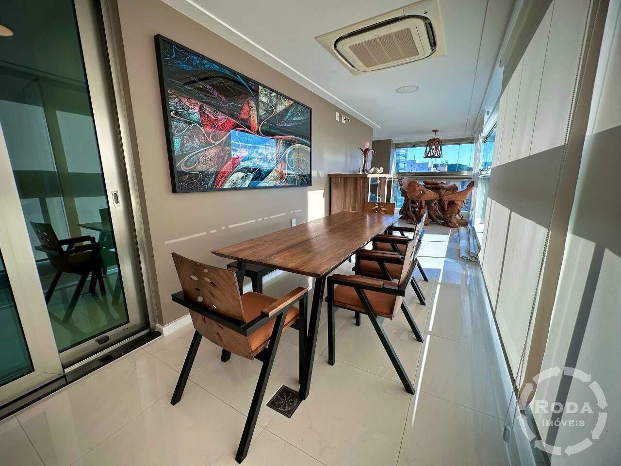 Apartamento à venda no Ponta da Praia: 