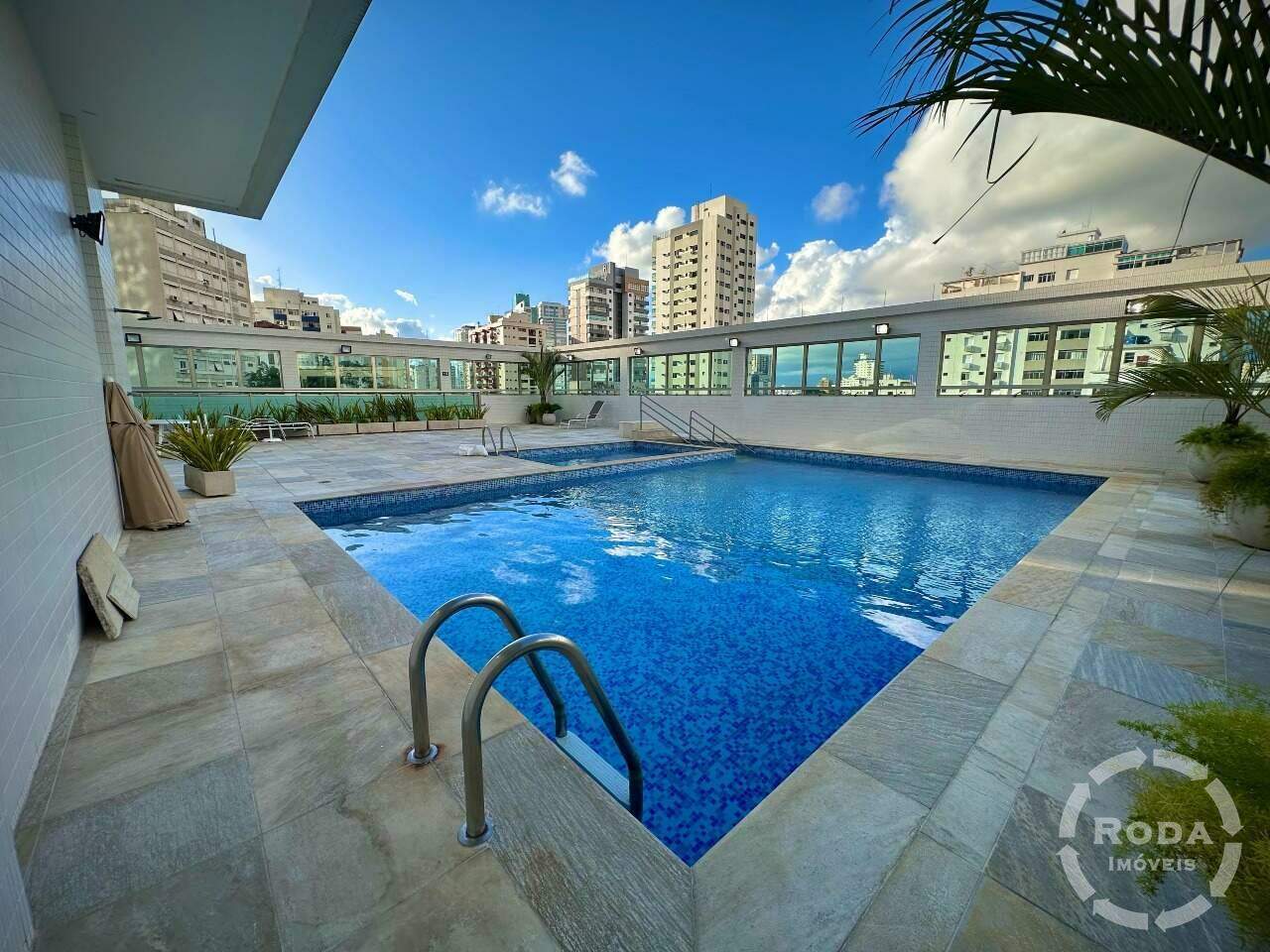 Apartamento à venda no Ponta da Praia: 